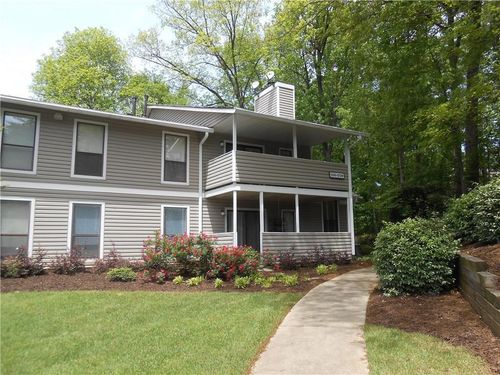 1010 Wynnes Ridge Cir Se, Marietta, GA, 30067-8451 | Card Image