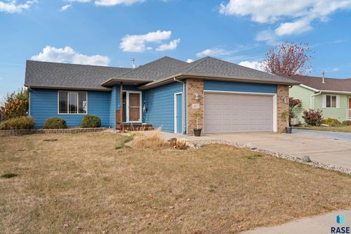 407 Claudia Ave, Harrisburg, SD, 57032 | Card Image