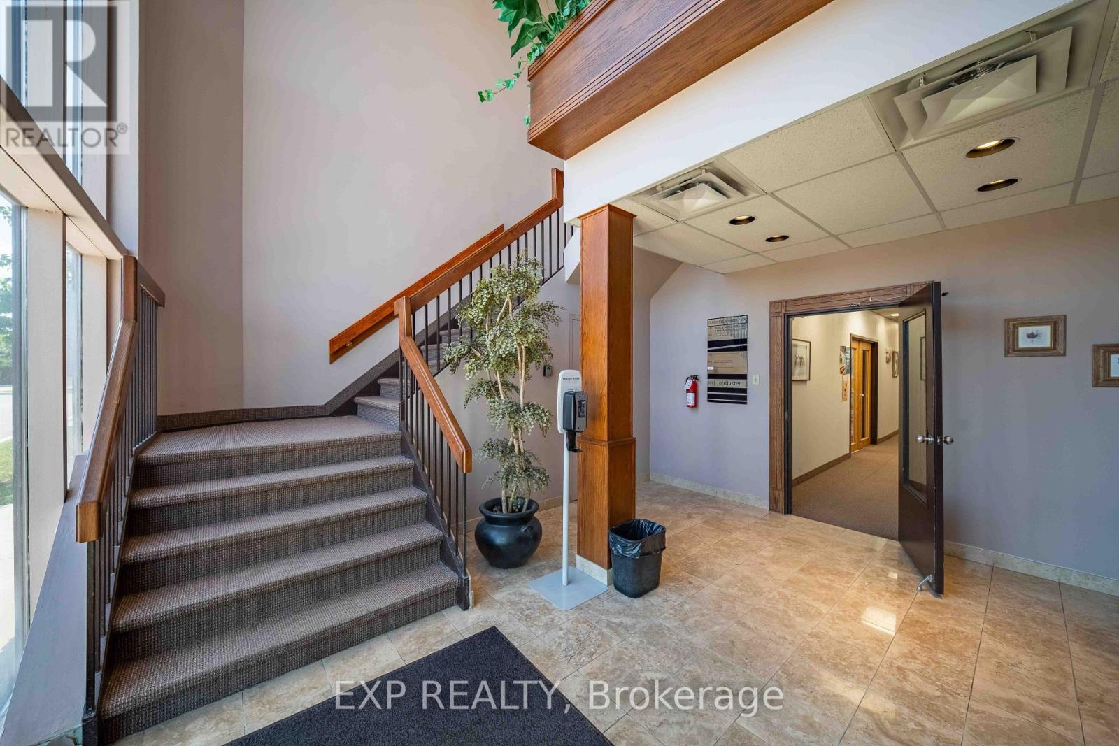 Commercial Lease in Ottawa 2