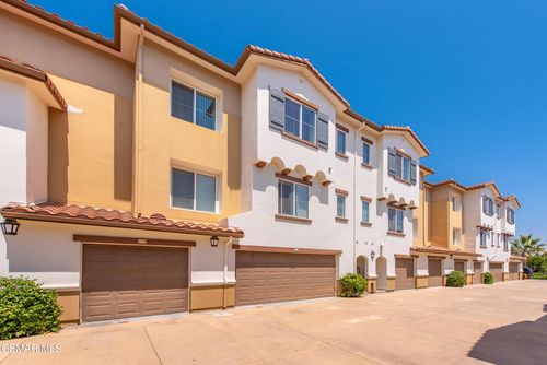unit-219-477 Country Club Dr, Simi Valley, CA, 93065-8394 | Card Image