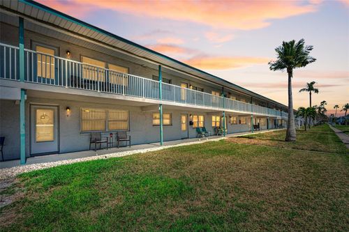 apt-2-5257 81st Ln N, St Petersburg, FL, 33709-1090 | Card Image