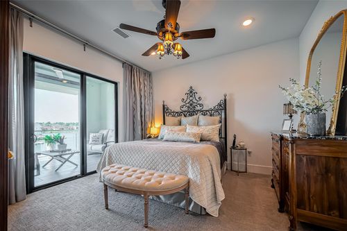 302-199 Waterpoint Ct, Montgomery, TX, 77356-2051 | Card Image