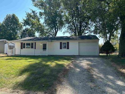 411 Tomahawk Boulevard, House other with 2 bedrooms, 1 bathrooms and null parking in Kokomo IN | Image 1