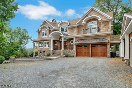 656 Lakeside Ave, Andover, NJ, 07821-2993 | Card Image