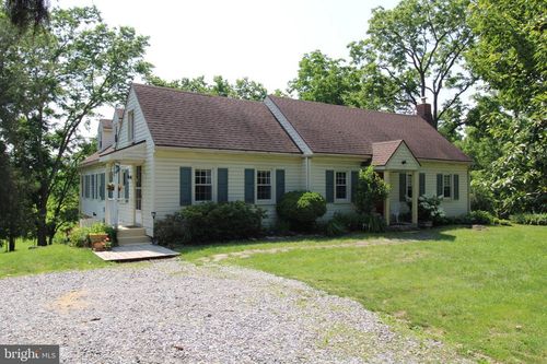 8242 Old National Pike, BOONSBORO, MD, 21713-2012 | Card Image