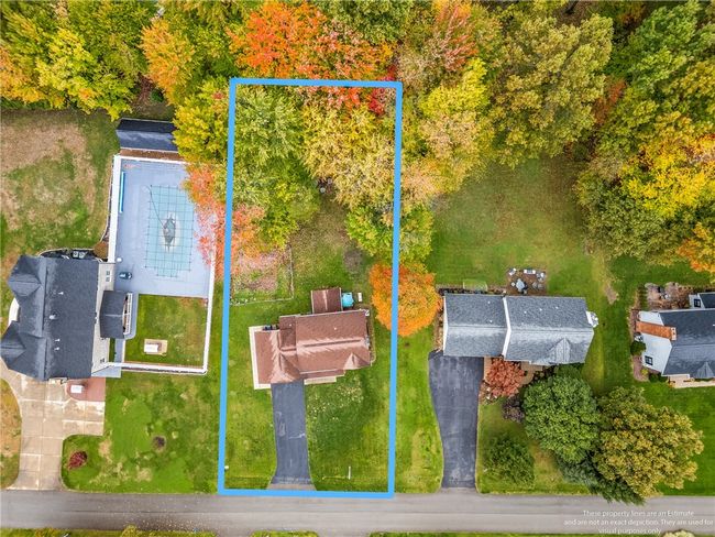 3213 Greentree Cir, House other with 3 bedrooms, 3 bathrooms and 2 parking in New Castle PA | Image 35