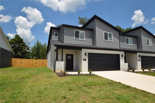 674 Sun Meadows Loop, Centerton, AR, 72719-4047 | Card Image