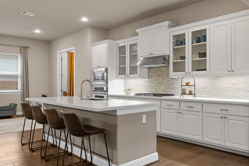 520 Peakside Cir, Dripping Springs, TX, 78620-2054 | Card Image