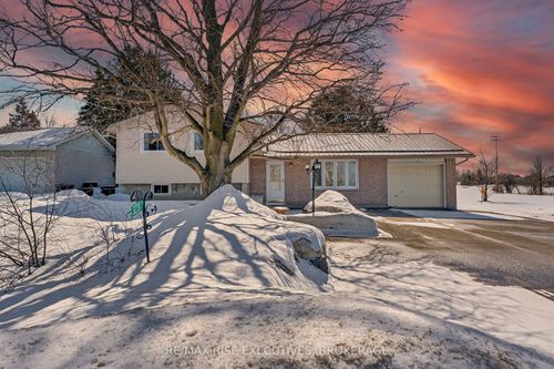 3231 Princess St, Kingston, ON, K7P0T9 | Card Image