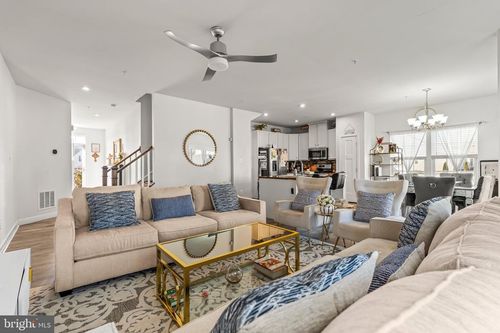 18214 Brownstone Pl, HAGERSTOWN, MD, 21740-9720 | Card Image