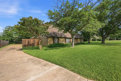 720 Blanton Dr, Sherman, TX, 75092-5404 | Card Image
