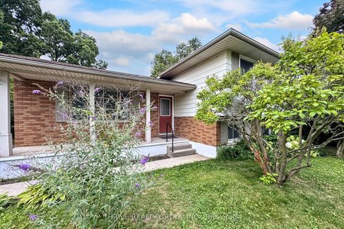 lower-32 Rollscourt Gdns, London, ON, N6G1M1 | Card Image