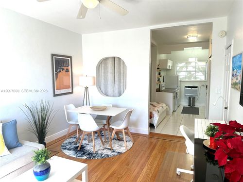 12-1007 Meridian Ave, Miami Beach, FL, 33139-8319 | Card Image