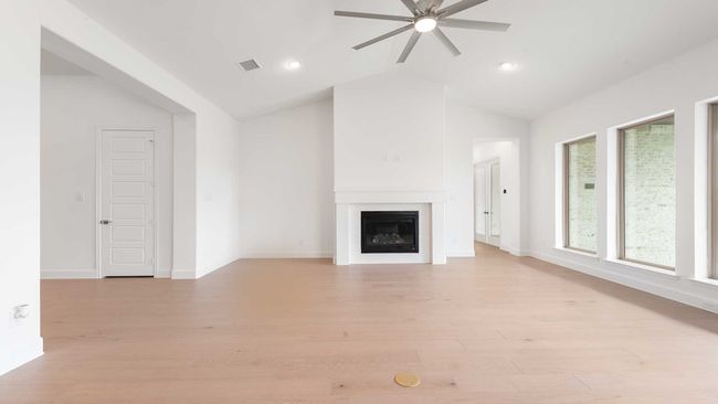 4406 Crown Run Rd, House other with 4 bedrooms, 4 bathrooms and null parking in Midlothian TX | Image 8
