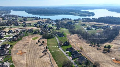 250 Osprey Cir, Vonore, TN, 37885-2050 | Card Image