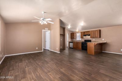 98 - 9431 E Coralbell Avenue, House other with 4 bedrooms, 2 bathrooms and null parking in Mesa AZ | Image 3