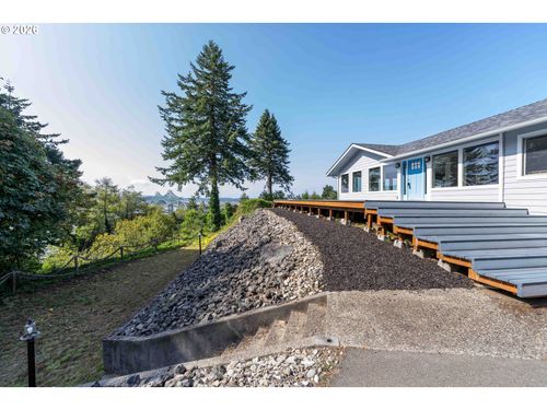 66634 Glasgow Ln, North Bend, OR, 97459-9485 | Card Image