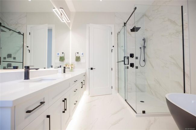 850 Snowdrop Ave, House other with 6 bedrooms, 6 bathrooms and 5 parking in Victoria BC | Image 32