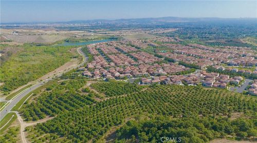 100 Viano, Irvine, CA, 92602-1869 | Card Image