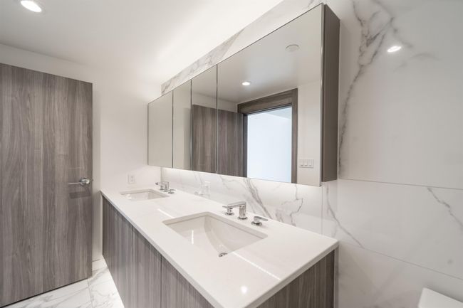 3702 - 9887 Whalley Blvd, Condo with 3 bedrooms, 2 bathrooms and 1 parking in Surrey BC | Image 16