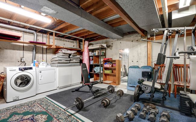 Laundry & storage | Image 40