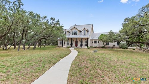 279 Pin Oak Trl, New Braunfels, TX, 78132-3565 | Card Image