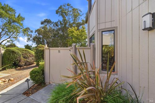 31 Wharf Circle, San Rafael, CA, 94903 | Card Image
