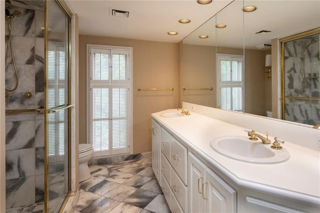 APT-7 - 2769 Peachtree Rd Ne, Condo with 2 bedrooms, 2 bathrooms and 2 parking in Atlanta GA | Image 21