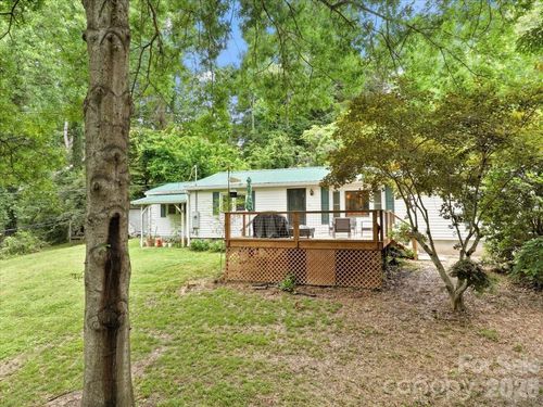 2 Ray Rd, Weaverville, NC, 28787-9733 | Card Image