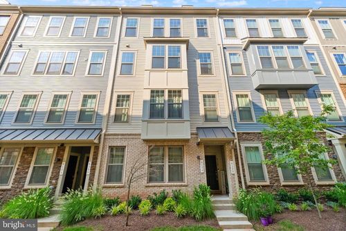 613 Percy Pl, MANASSAS PARK, VA, 20111-2703 | Card Image