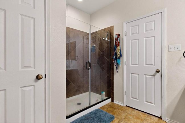 140 Matthews, House other with 3 bedrooms, 2 bathrooms and 4 parking in Kyle TX | Image 20