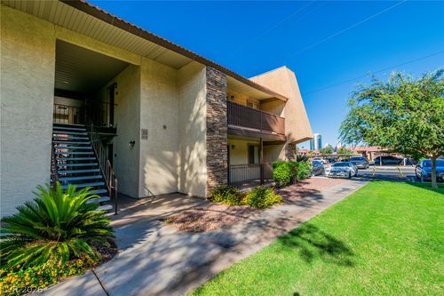 356-5180 Indian River Dr, Las Vegas, NV, 89103-7454 | Card Image
