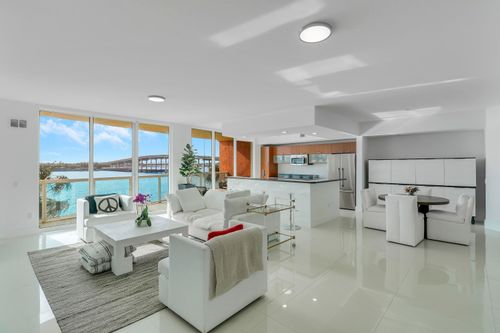 307-2640 Lake Shore Dr, RIVIERA BEACH, FL, 33404-4665 | Card Image