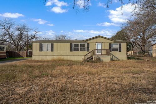 509 State Highway 173 N, Hondo, TX, 78861-7037 | Card Image