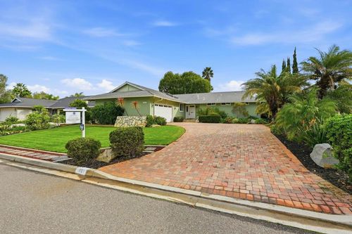 1051 La Reina Dr, San Marcos, CA, 92078-1346 | Card Image