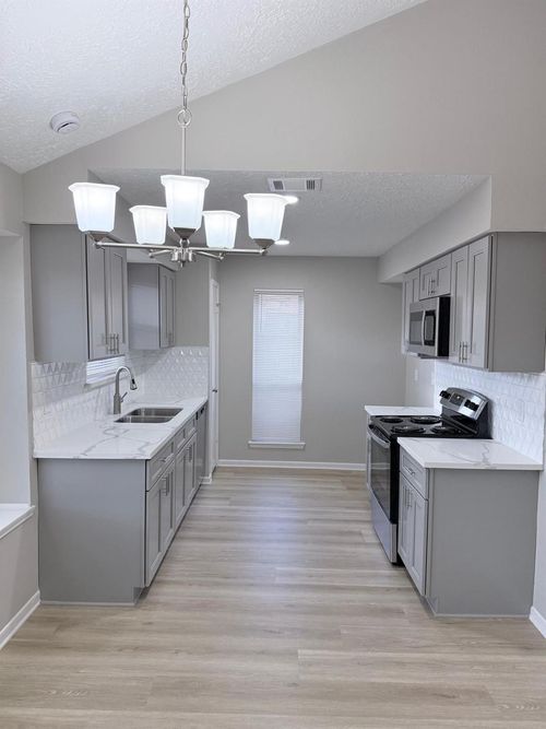 1315 Tiny Tree Dr, Missouri City, TX, 77489-4133 | Card Image