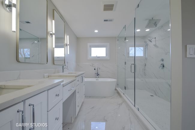 15W320 Concord St, House other with 4 bedrooms, 5 bathrooms and 3 parking in Elmhurst IL | Image 22