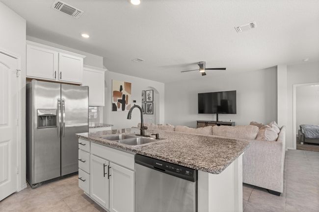 609 Ibis Falls Loop, House other with 3 bedrooms, 2 bathrooms and 4 parking in Jarrell TX | Image 11