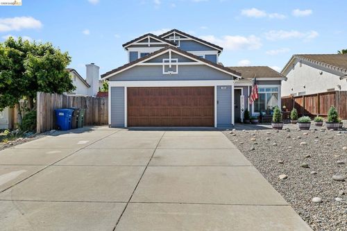 2055 Truman Ln, Oakley, CA, 94561-3908 | Card Image