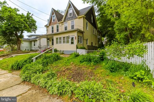 246 Rutland Ave, MOUNT HOLLY, NJ, 08060-1324 | Card Image