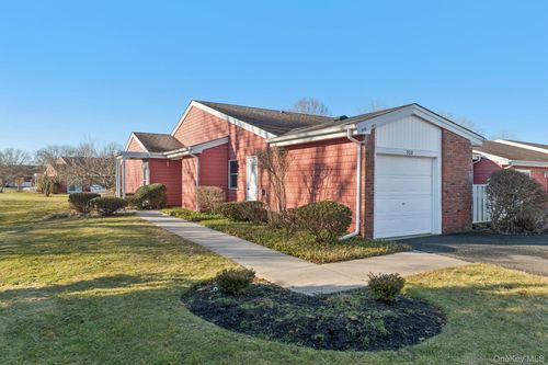 908 Drew Ln, Saint James, NY, 11780-3310 | Card Image