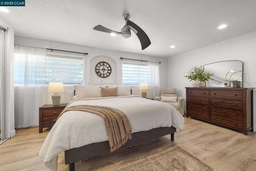 4317 Cowell Rd, Concord, CA, 94518-1318 | Card Image