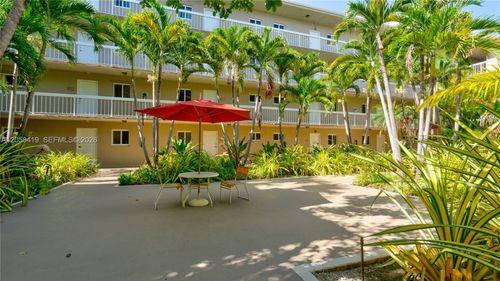 n105-7910 Camino Real, Miami, FL, 33143-6740 | Card Image