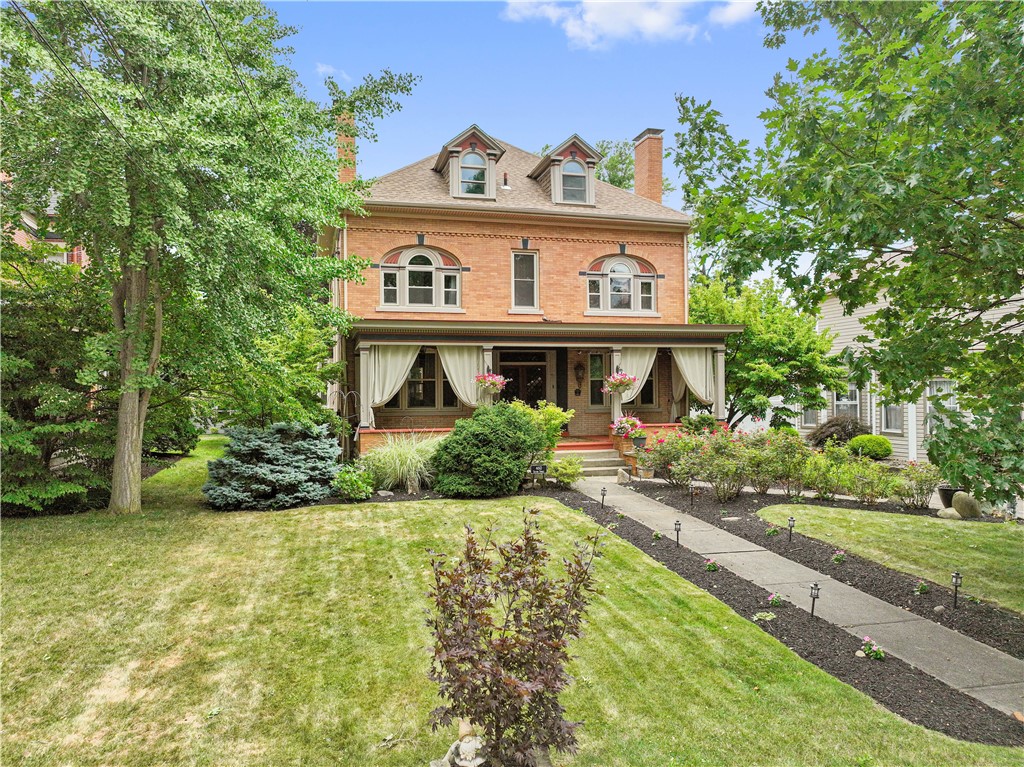2nd St, Beaver, PA 15009