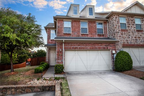 2556 Jackson Dr, Lewisville, TX, 75067-8233 | Card Image