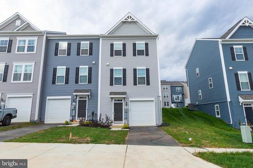 767 Lord Fairfax St, CHARLES TOWN, WV, 25414 | Card Image