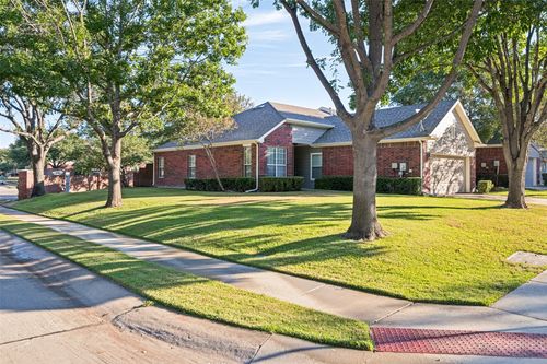 7225 Rembrandt Dr, Plano, TX, 75093-8428 | Card Image