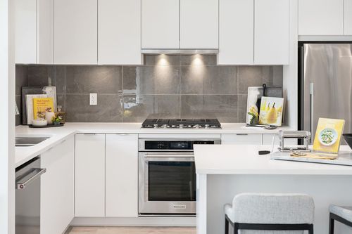 111-629 Cottonwood Ave, Coquitlam, BC, V3J2S5 | Card Image