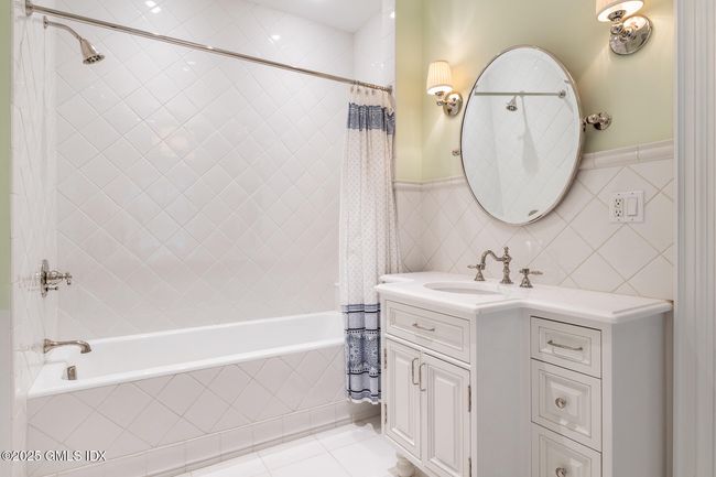 35 Club Rd, House other with 6 bedrooms, 8 bathrooms and null parking in Riverside CT | Image 23