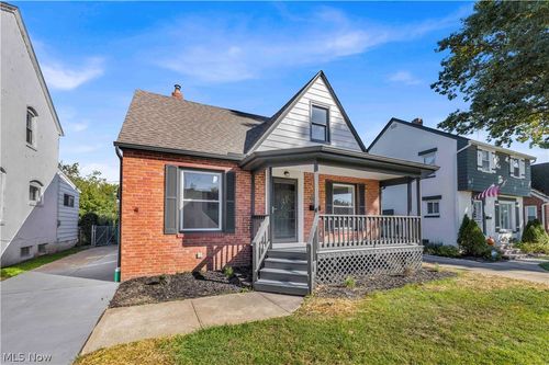 13307 Grannis Rd, Garfield Heights, OH, 44125-4419 | Card Image